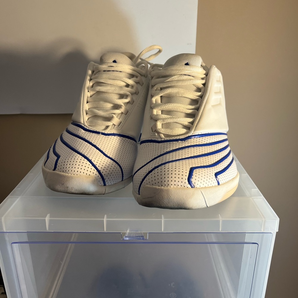 Retro Adidas Tmac 2-rarely worn Great condition must have